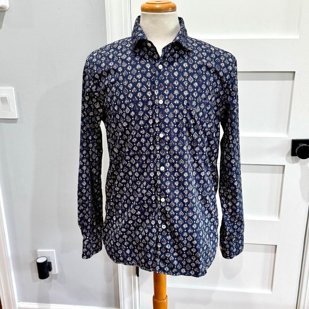Hartford Alternative Classics 1979 Patterned Long Sleeve Shirt. Size Large